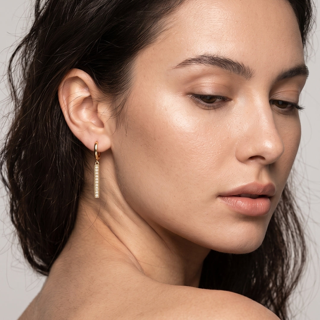 Minimal Line Dangling Earrings