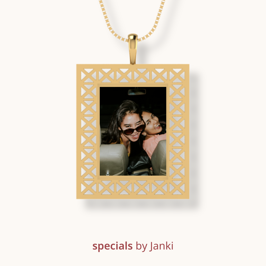 Imperial Photo Necklace
