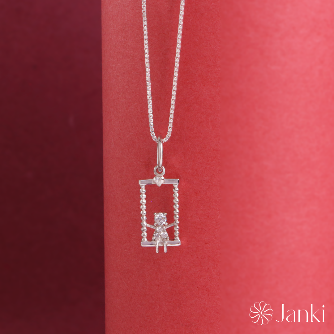 Little Dreamer Necklace