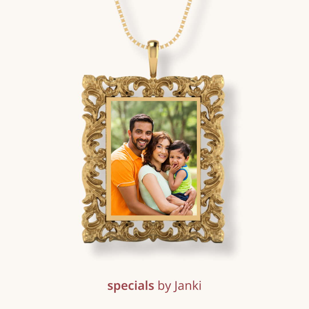 Victorian Keepsake Photo Pendant