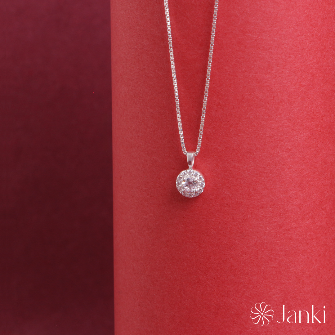 Luxe Solitaire Necklace