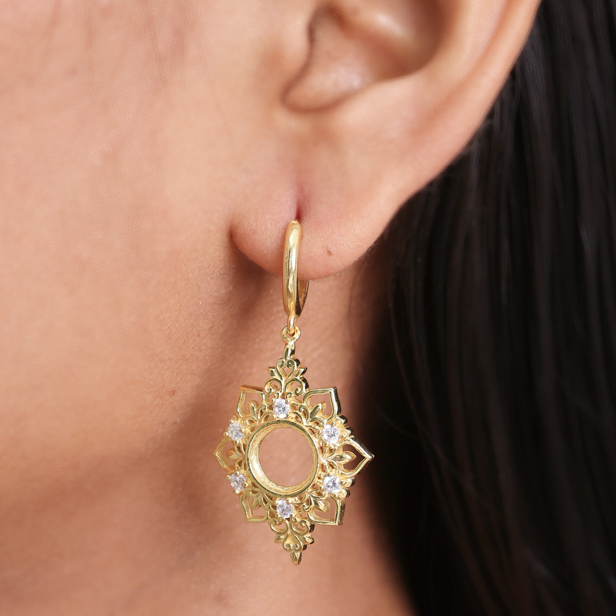 Mandnaa Dangling Earrings