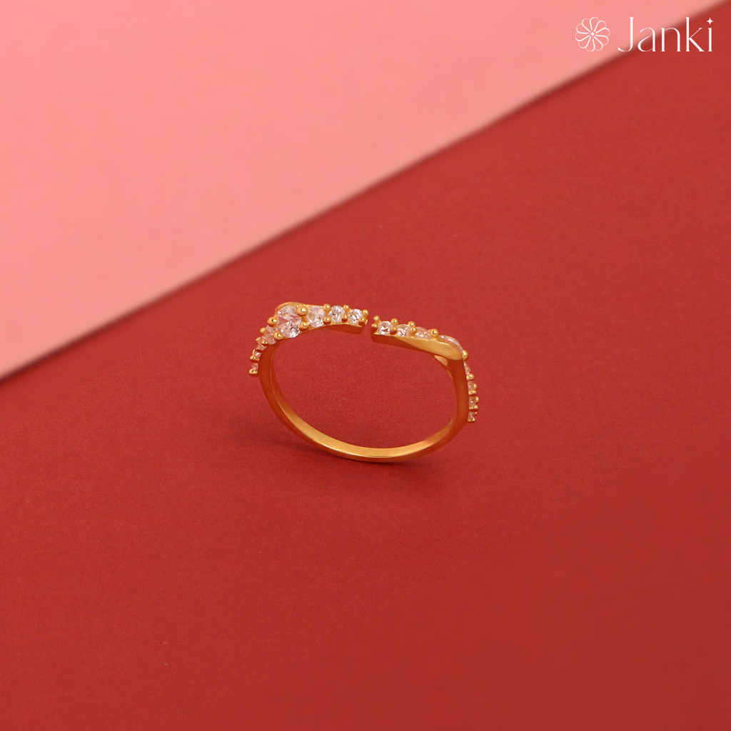 Enchanted Gleam Ring