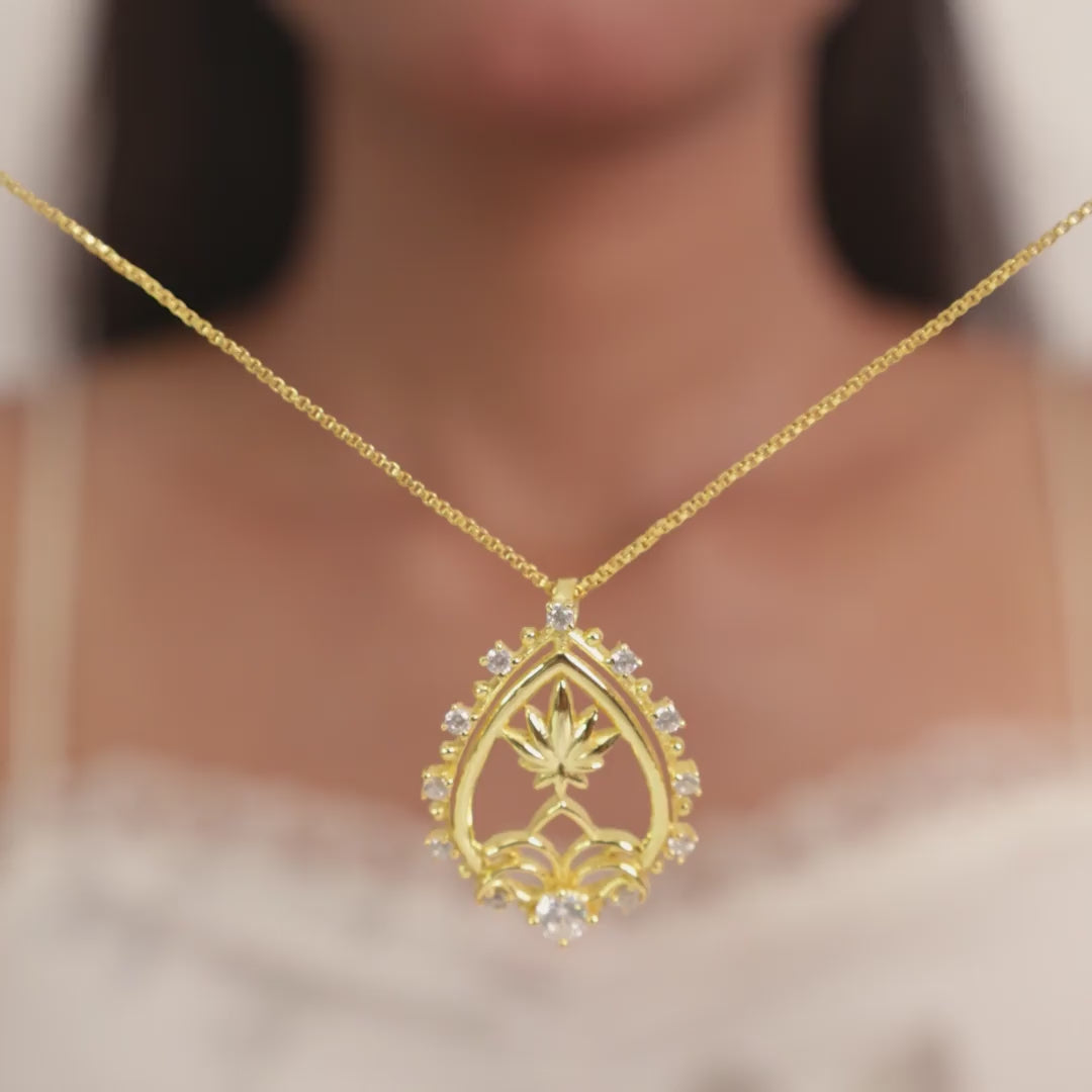 Gul Necklace with Chain